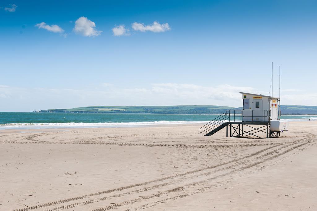 The Canford Poole Exteriör bild