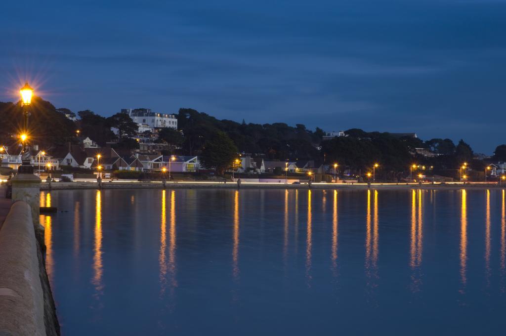 The Canford Poole Exteriör bild